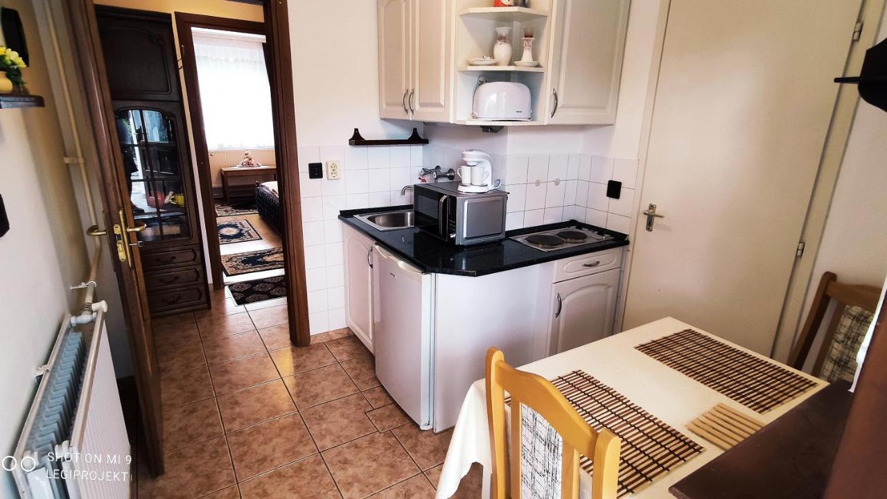 Apartamento Papp Apartmanház Vonyarcvashegy Exterior foto