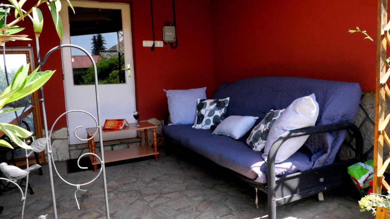Apartamento Papp Apartmanház Vonyarcvashegy Exterior foto